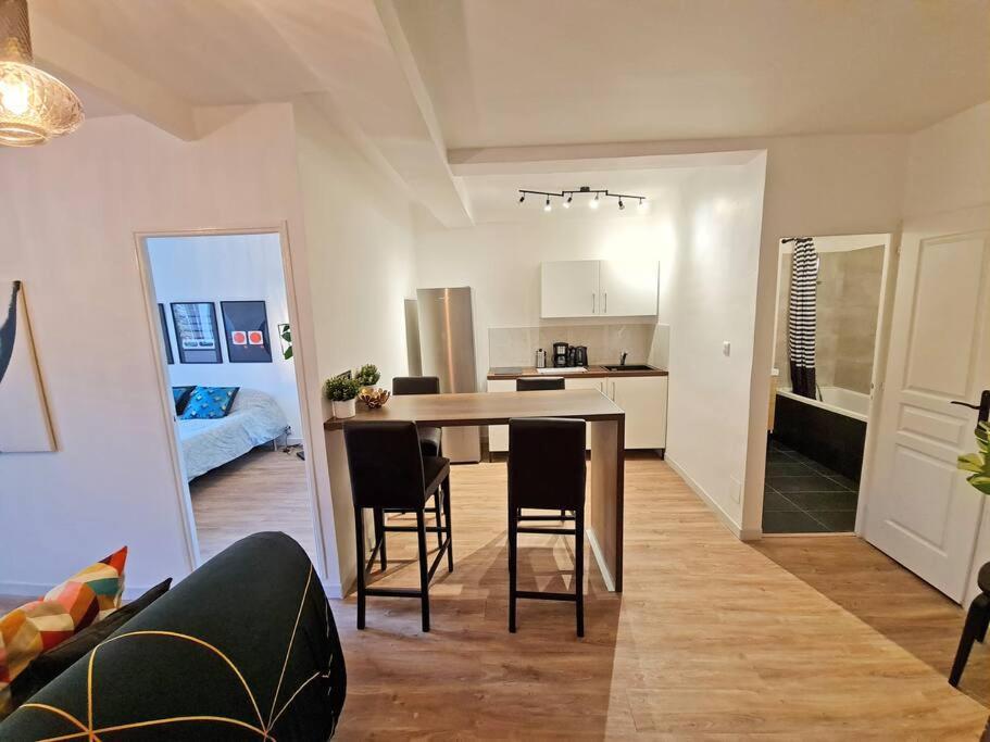 Gregbnb - T2 Design 43M2 - Toulon Est - Wifi Fibre - N2 Exterior foto